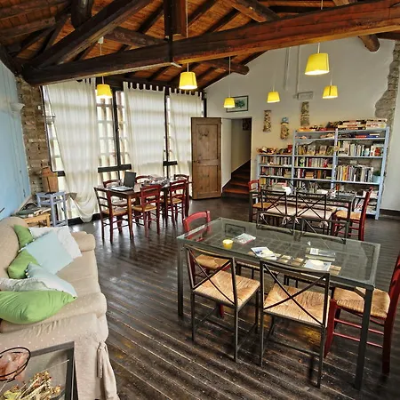 Bed and Breakfast Antica La Canonica 3*