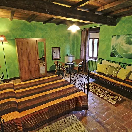 Bed and Breakfast Antica La Canonica Zocca